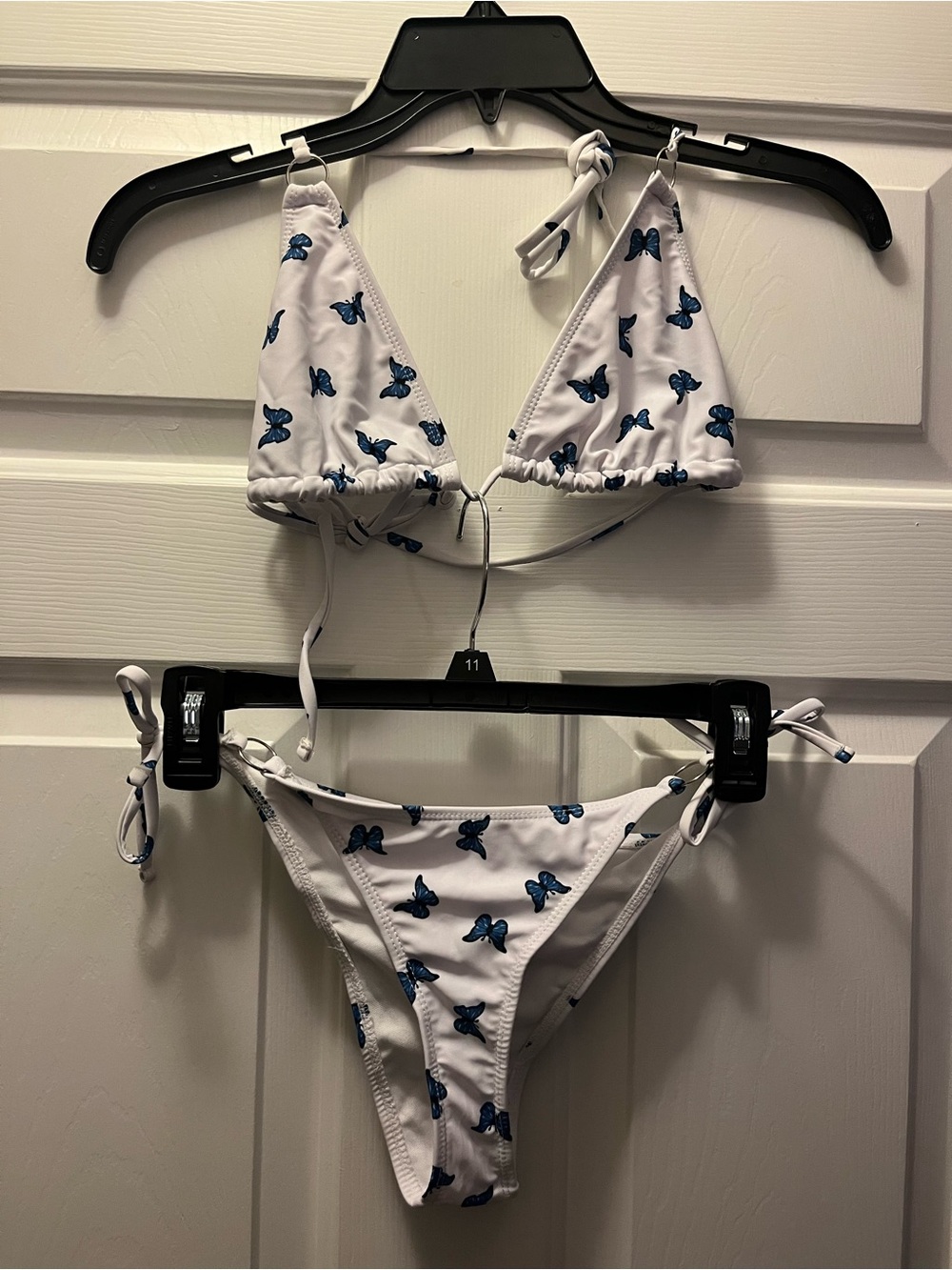 Shein Women’s White and Blue Butterfly String Bikini Set Size Small